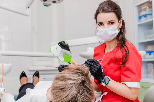 Dentist Near Me: What To Look For In A Practice